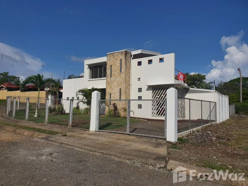 3 Bedroom House for Sale in Orotina, Alajuela for $109,000