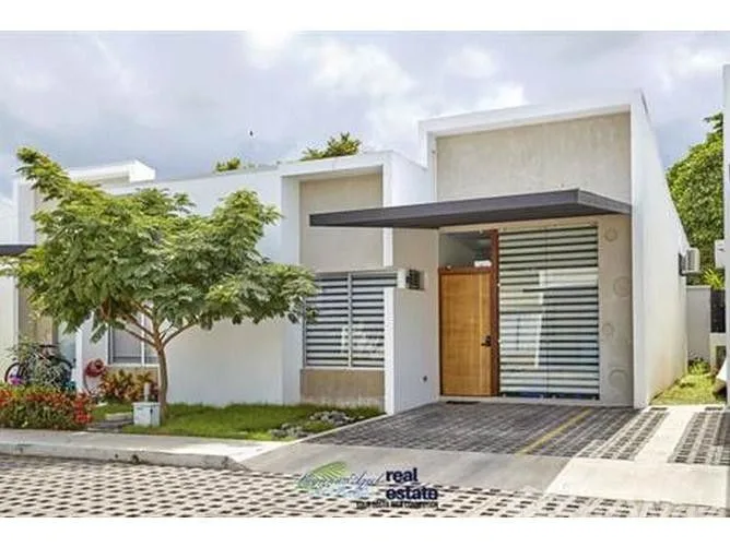 2 Bedroom Apartment for Sale at Jaco for $169,000