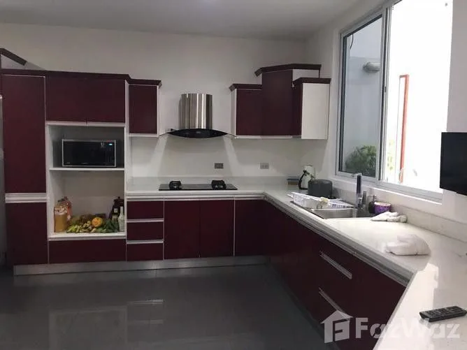 4 Bedroom House for Sale at Curridabat for $350,000