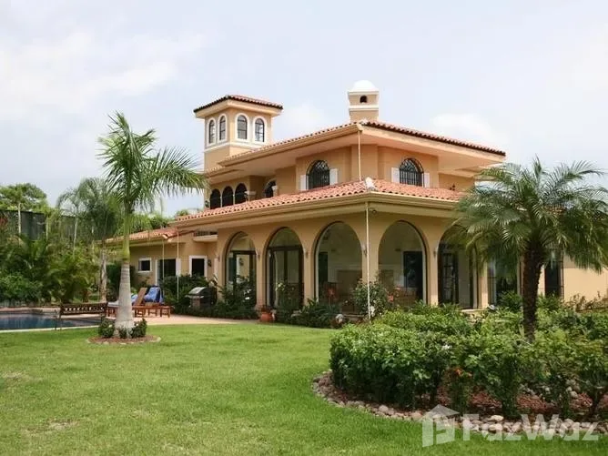 4 Bedroom House for Sale at La Garita for $1,200,000