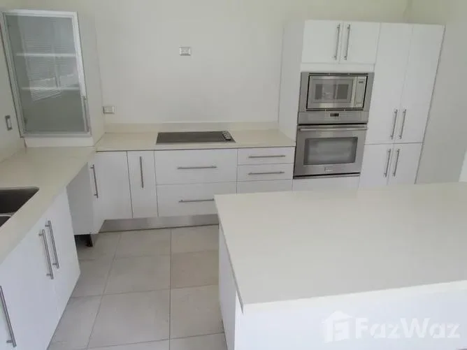 3 Bedroom House for Sale at Brasil de Mora for $380,000 — photo 4