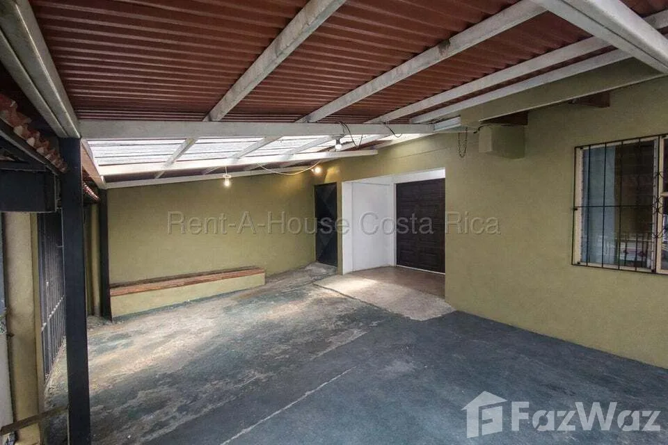 5 Bedroom House for Sale at Goicochea for $265,000 — photo 3