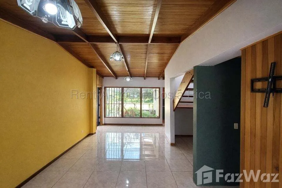 5 Bedroom House for Sale at Goicochea for $265,000 — photo 4