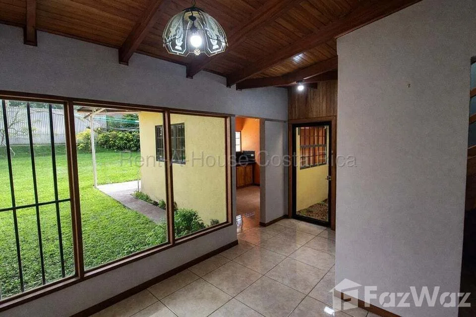 5 Bedroom House for Sale at Goicochea for $265,000 — photo 5
