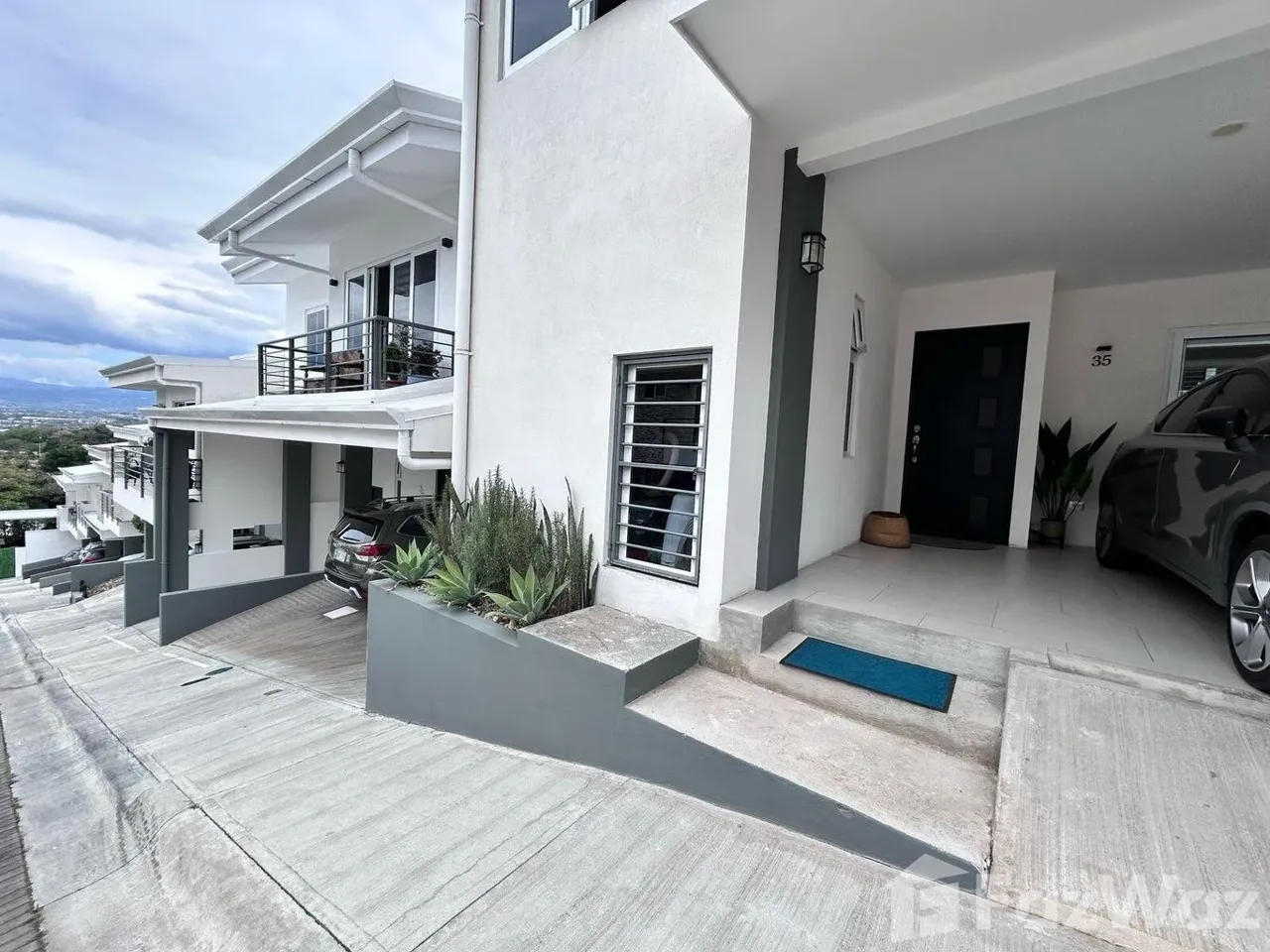 3 Bedroom House for Sale in Santa Ana, San Jose for $275,000