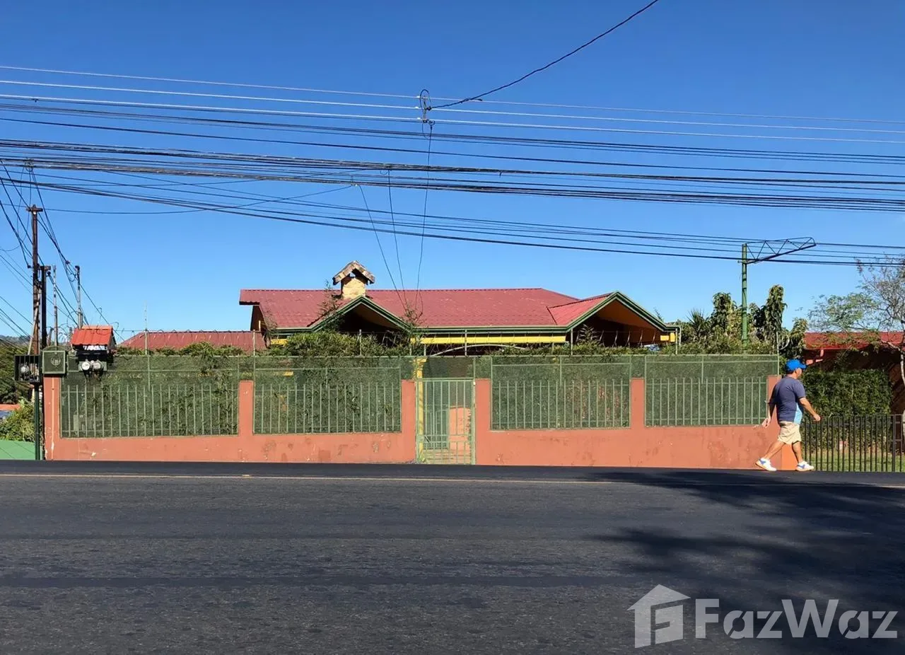 3 Bedroom House for Sale in Desamparados, San Jose for $264,000