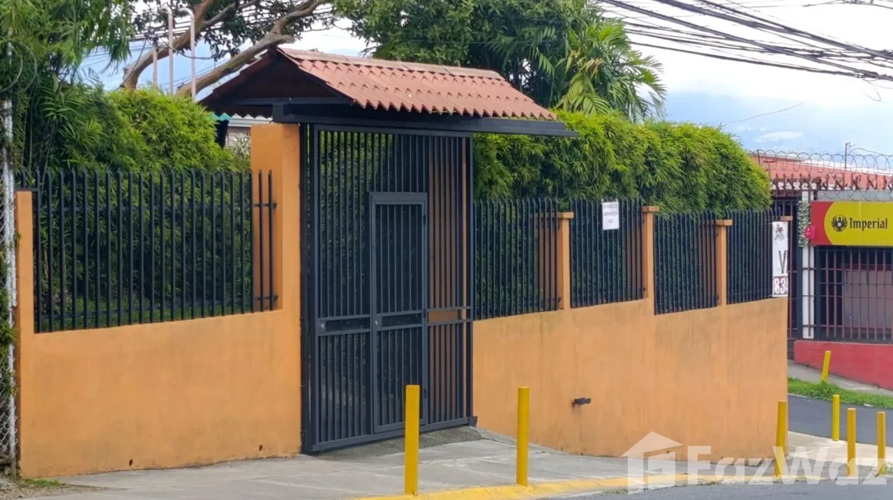 4 Bedroom House for Sale at Curridabat for $300,000