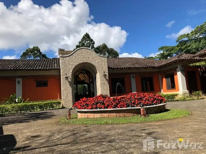 5 Bedroom House for Sale in Paraiso, Cartago for $1,050,000