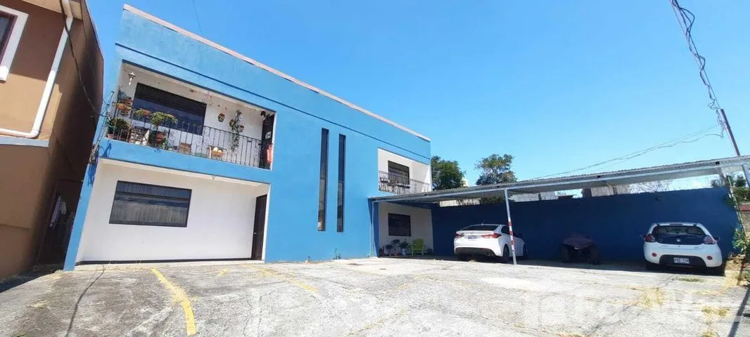 8 Bedroom Retail space for Sale at Santa Lucía for $340,000