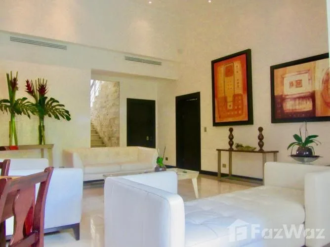 4 Bedroom House for Sale in Santa Ana, San Jose for $850,000