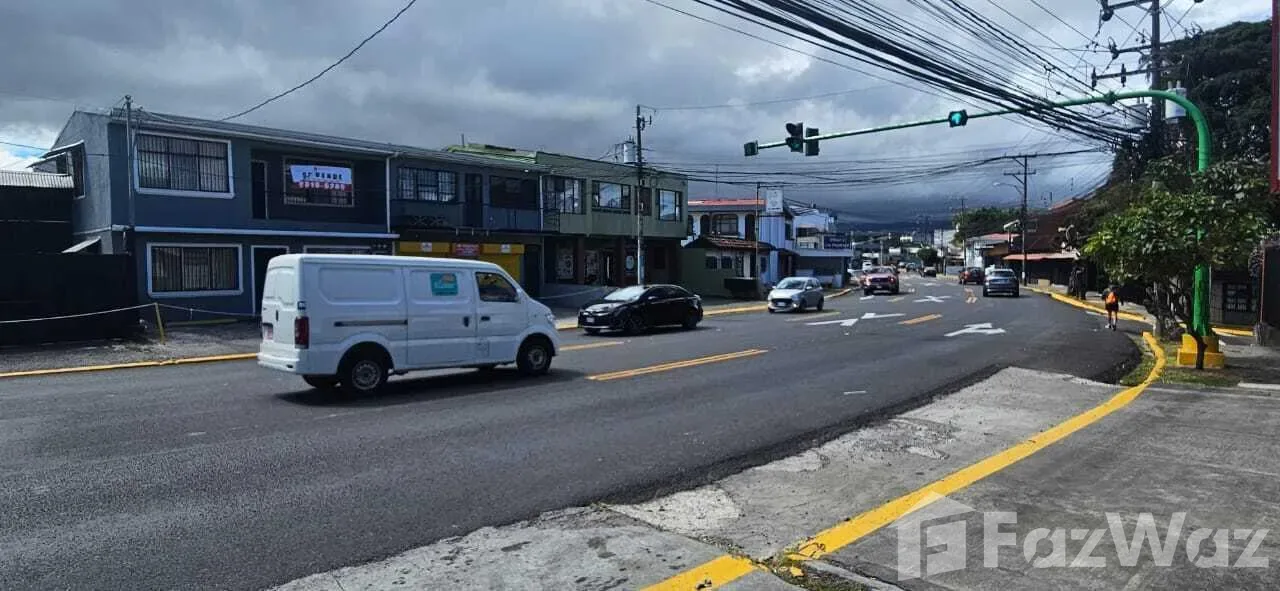 Retail space for Sale at Montes de Oca for $927,000