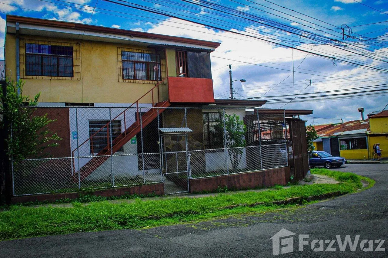 6 Bedroom House for Sale at San Sebastian for $141,500
