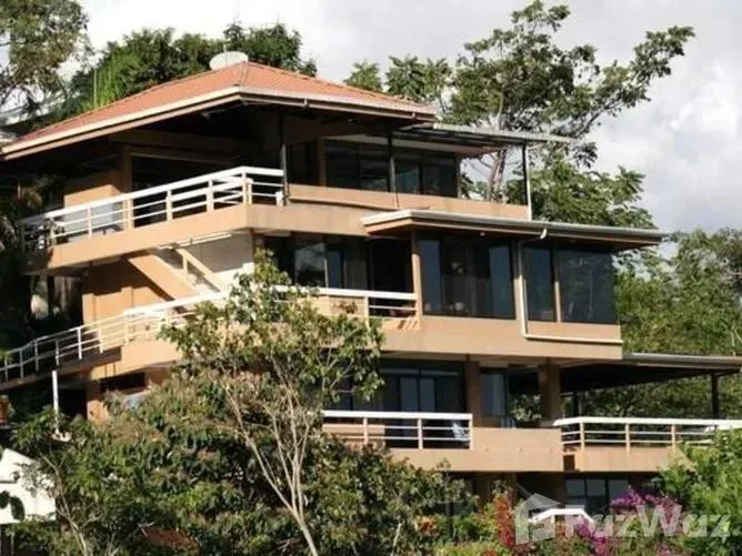 5 Bedroom House for Sale at Manuel Antonio for $629,000