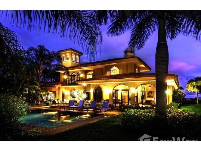 5 Bedroom House for Sale at La Garita for $1,200,000