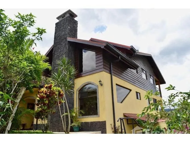 11 Bedroom House for Sale in Santa Barbara, Heredia for $535,000