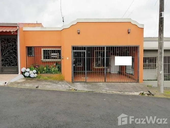 3 Bedroom House for Sale in Goicoechea, San Jose for $115,000