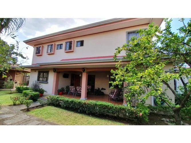 4 Bedroom Apartment for Sale at San Joaquin de Flores Heredia for $1,100,000
