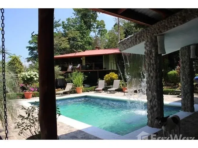 4 Bedroom House for Sale in Golfito, Puntarenas for $337,500