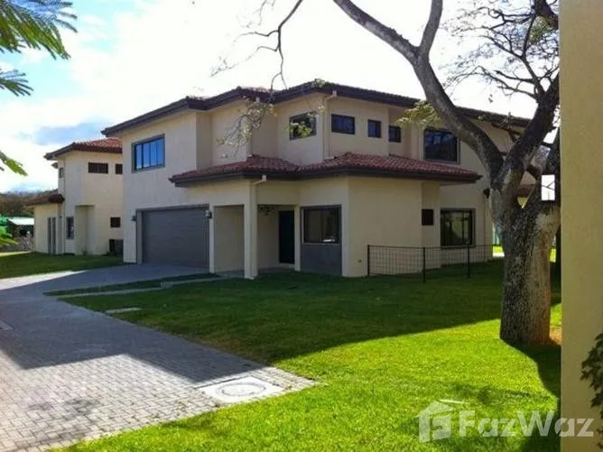 4 Bedroom Apartment for Sale at Santa Ana for $700,000