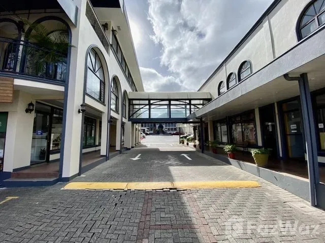 Retail space for Sale at Escazú for $1,500,000
