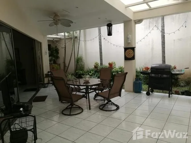 4 Bedroom House for Sale at Curridabat for $1,500
