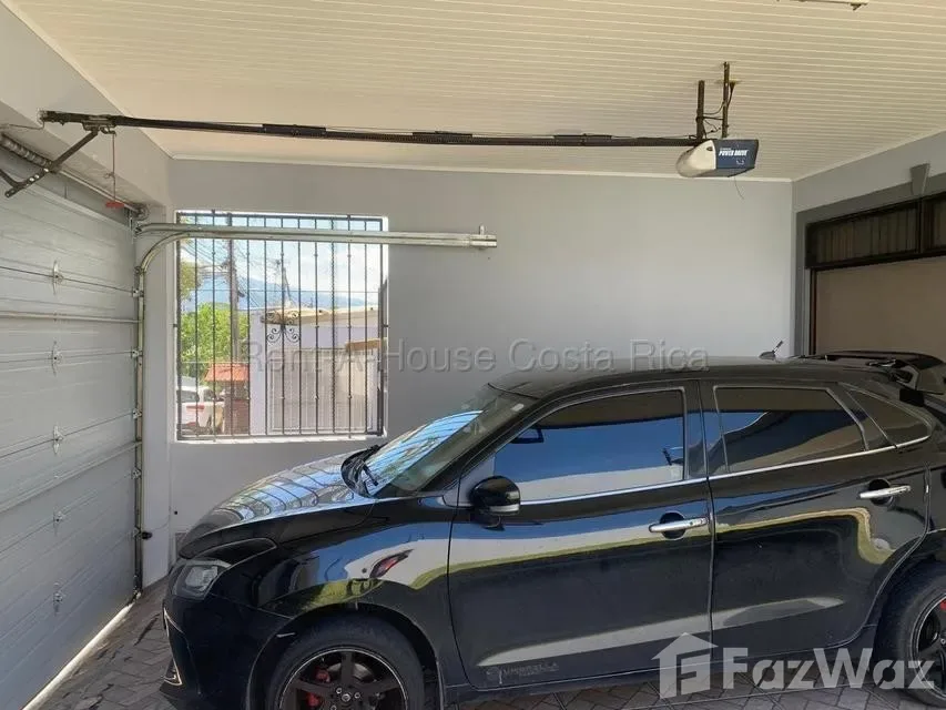 3 Bedroom House for Sale at Escazú for $275,000