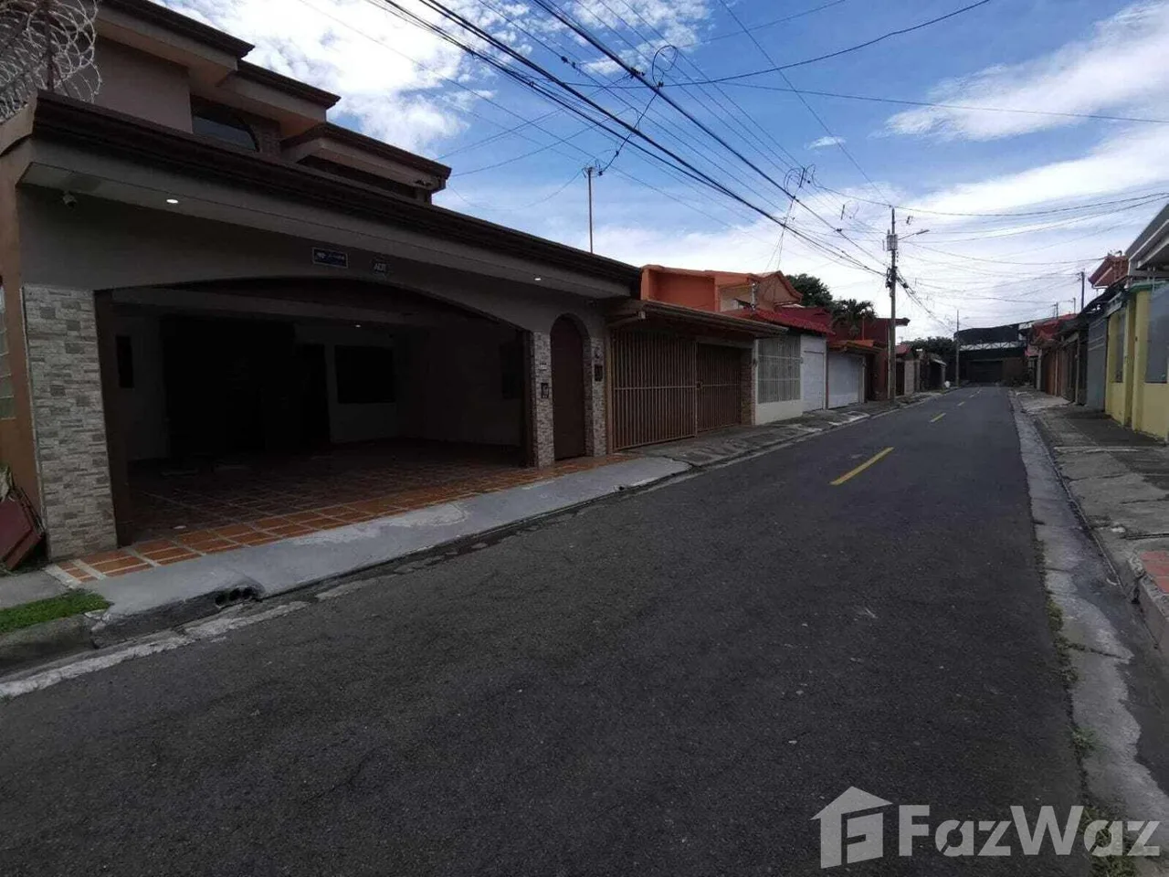 4 Bedroom House for Sale at San Francisco for $258,000
