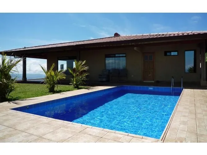 3 Bedroom House for Sale in Atenas, Alajuela for $395,000