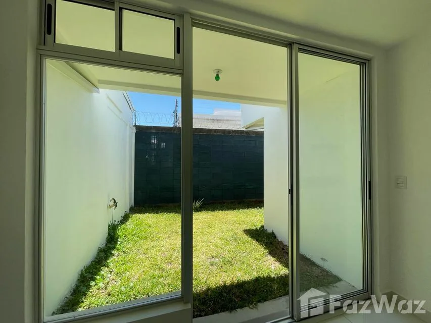 3 Bedroom Townhouse for Sale in San Pablo, Heredia for $169,000 — photo 3