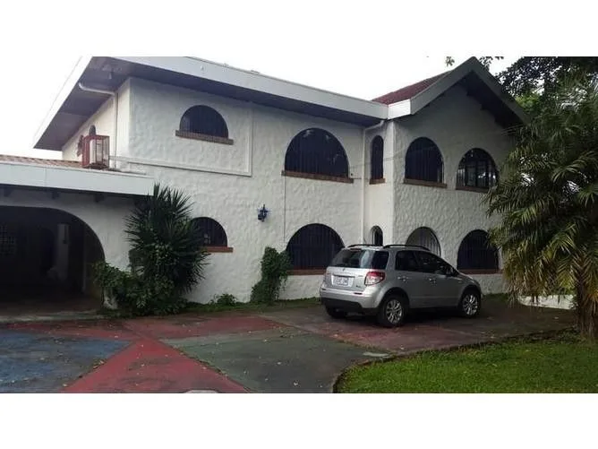 4 Bedroom House for Rent in Escazu, San Jose for $2,500/mo