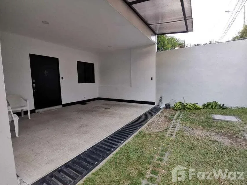 3 Bedroom House for Sale at Condominio Altivar for $185,000 — photo 2