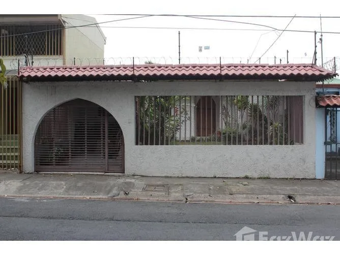 3 Bedroom House for Sale in Desamparados, San Jose for $145,245