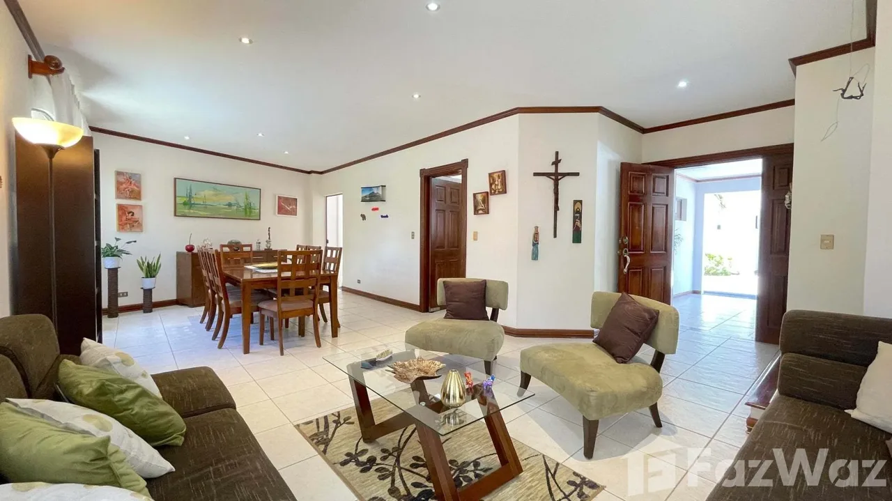 3 Bedroom House for Sale in Escazu, San Jose for $250,000