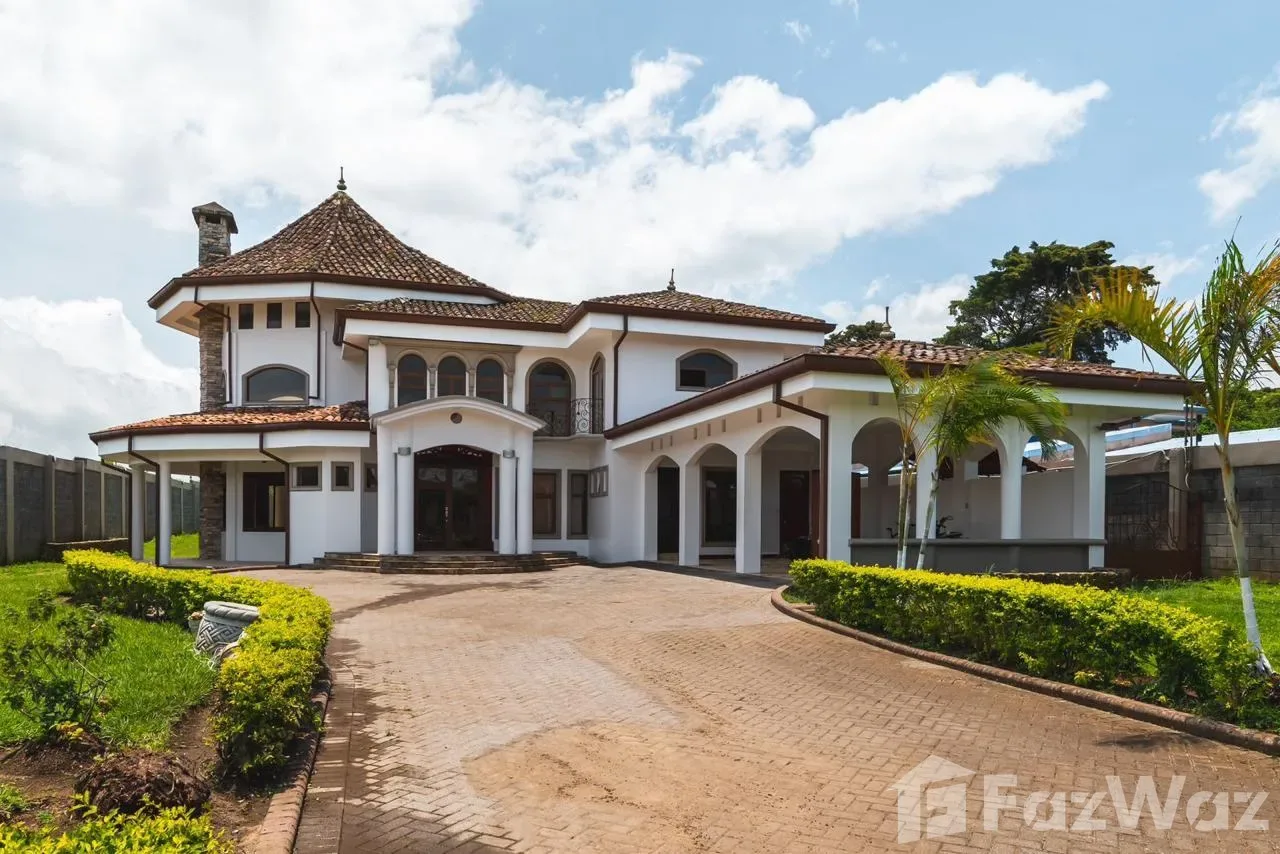 6 Bedroom House for Sale in San Isidro, Heredia for $2,090