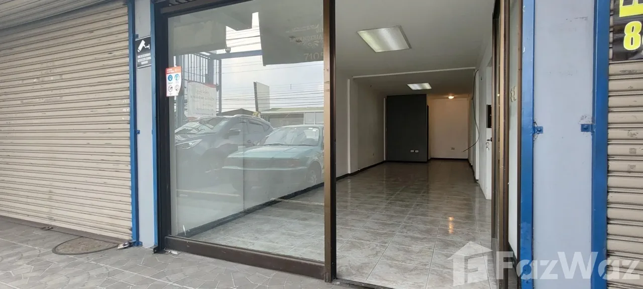 Retail space for Rent at Vasquez de Coronado for $692/mo