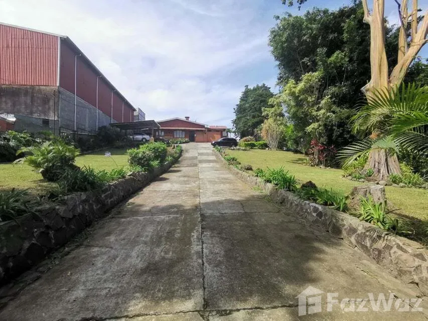 5 Bedroom House for Sale in Vasquez De Coronado, San Jose for $485,000
