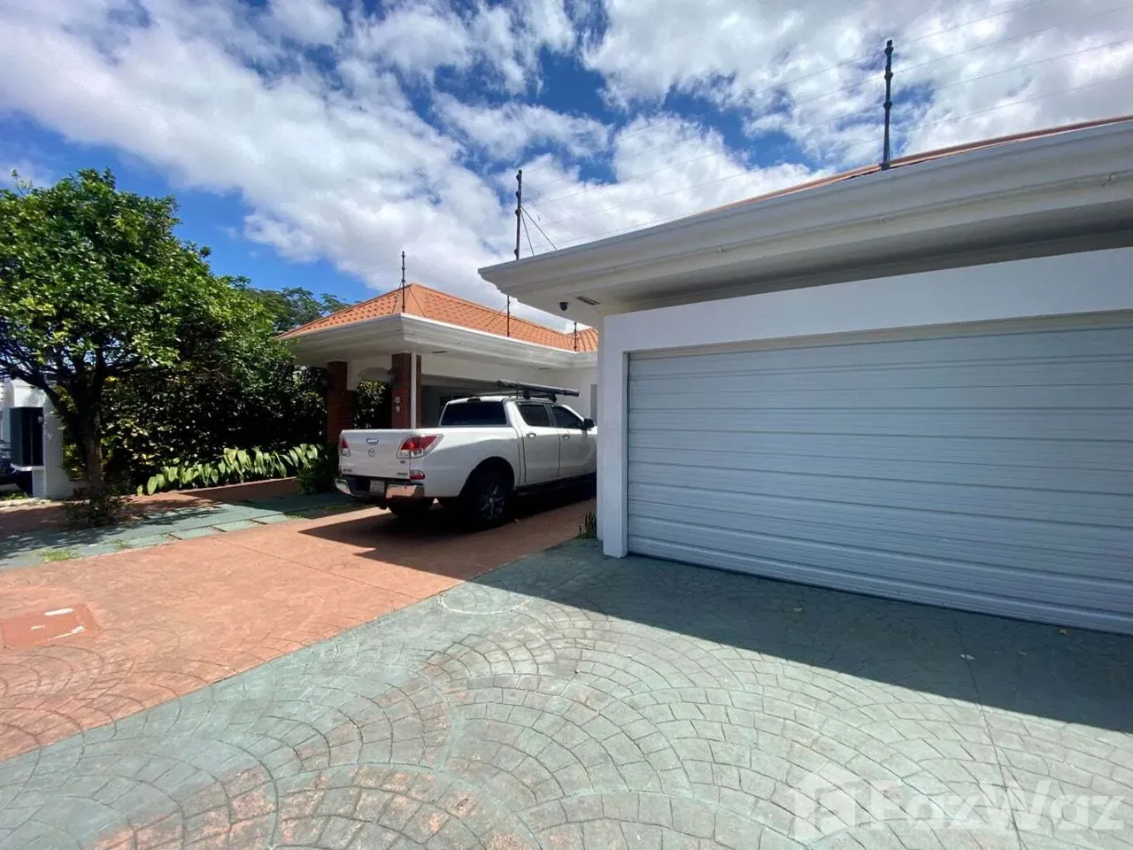 4 Bedroom House for Sale in Escazu, San Jose for $1,070