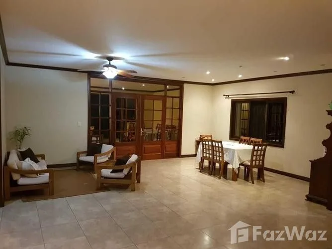 4 Bedroom House for Sale at Santa Ana for $350,000