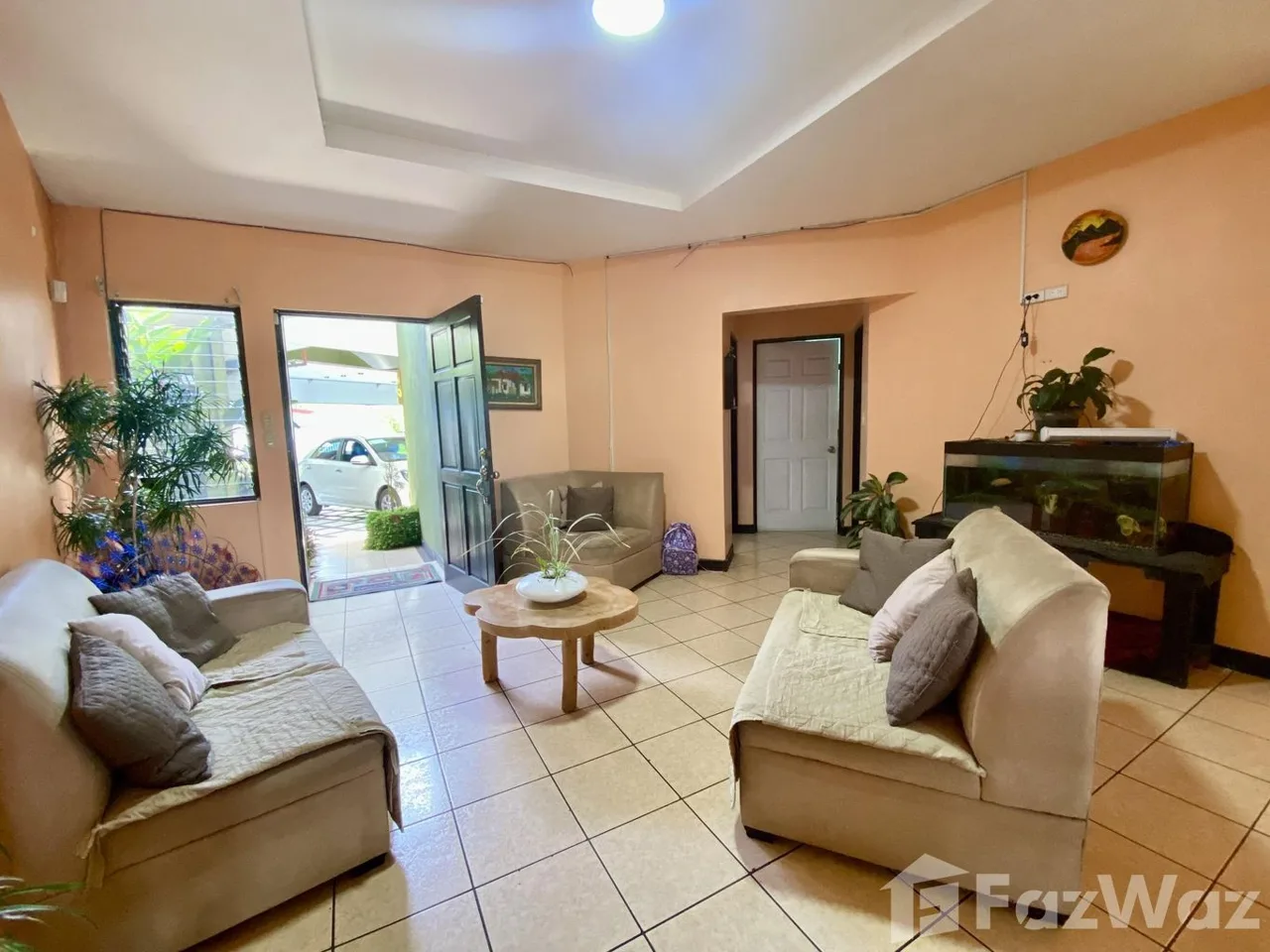 5 Bedroom House for Sale in Tibas, San Jose for $179,000 — photo 2