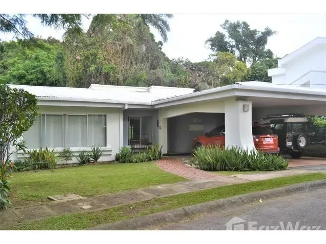 4 Bedroom House for Sale at Escazú for $350,000
