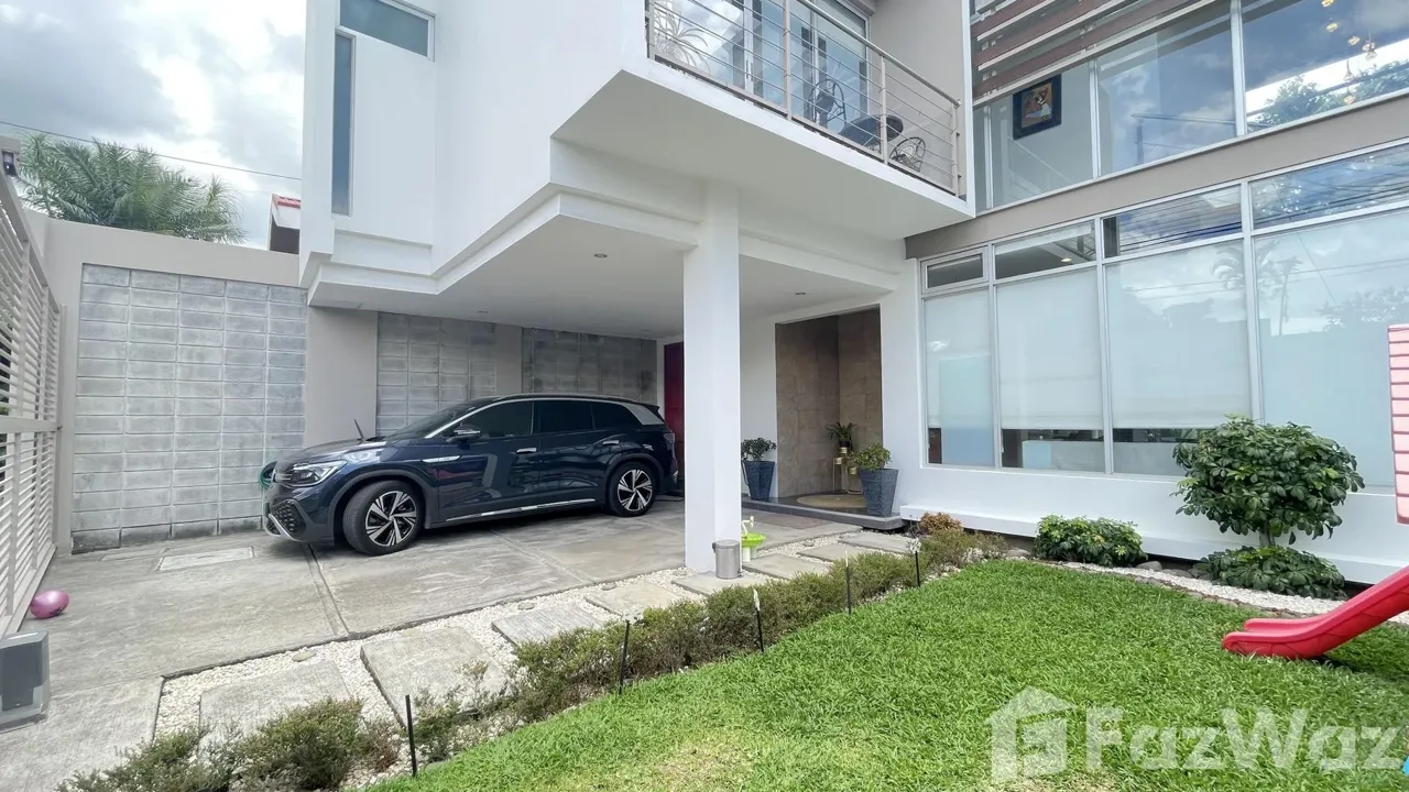 3 Bedroom House for Sale in Escazu, San Jose for $250,000