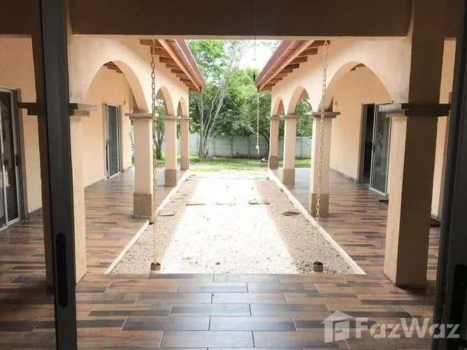 5 Bedroom House for Sale in Santa Cruz, Guanacaste for $170,000