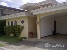 4 Bedroom House for Sale in Santo Domingo, Heredia for $300,000 — photo 2