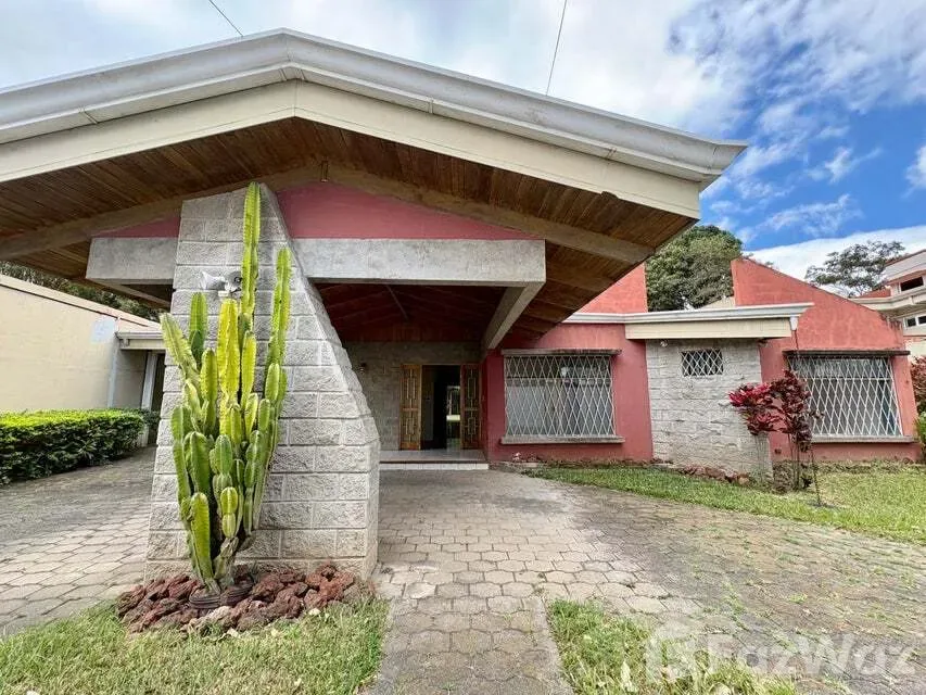 4 Bedroom House for Sale at San Rafael de Escazu Condominio el Cortijo enfrente del Centro Comercial Los Laureles for $443,000