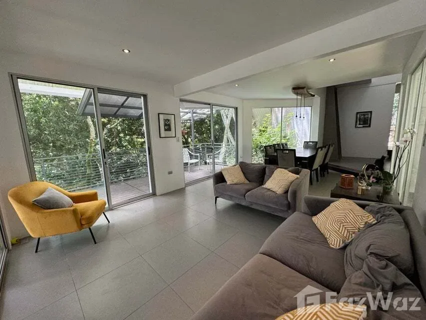 3 Bedroom House for Rent at Colonial house for sale with beautiful view Cuidad Colon de Mora for $1,600/mo — photo 2