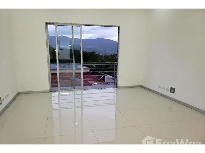 3 Bedroom Apartment for Sale at Avenida Palomas for $192,800