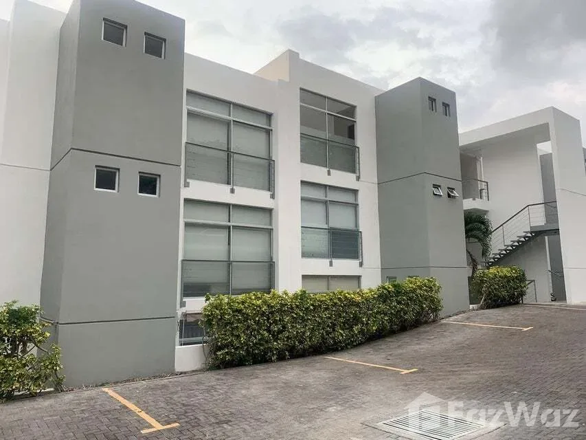 2 Bedroom Apartment for Sale at Santa Ana for $155,000