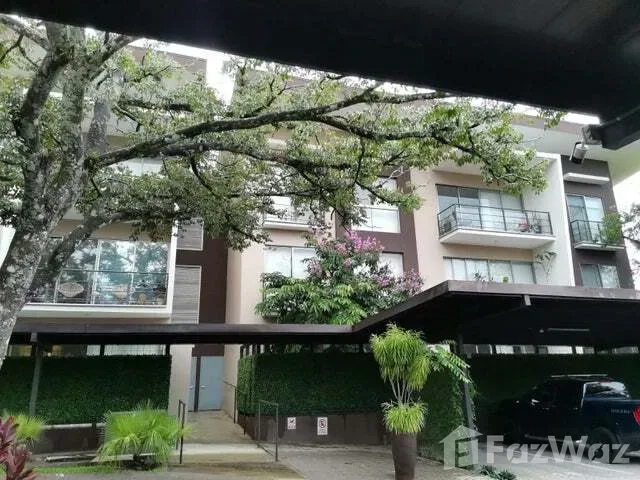 ONE LEVEL HOUSE FOR SALE AS INVESTMENT IN CONDOMINIUM - SANTA ANA, LINDORA