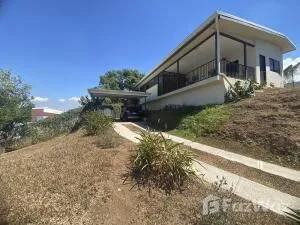 3 Bedroom House for Sale in Mora, San Jose for $340,000
