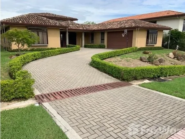 5 Bedroom House for Sale in Alajuela, Alajuela for $550,000